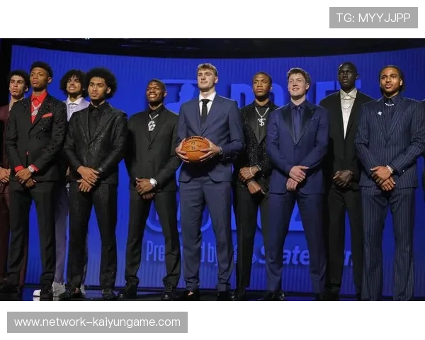 东契奇与弗拉格组成最强双子星，独行侠走向未来